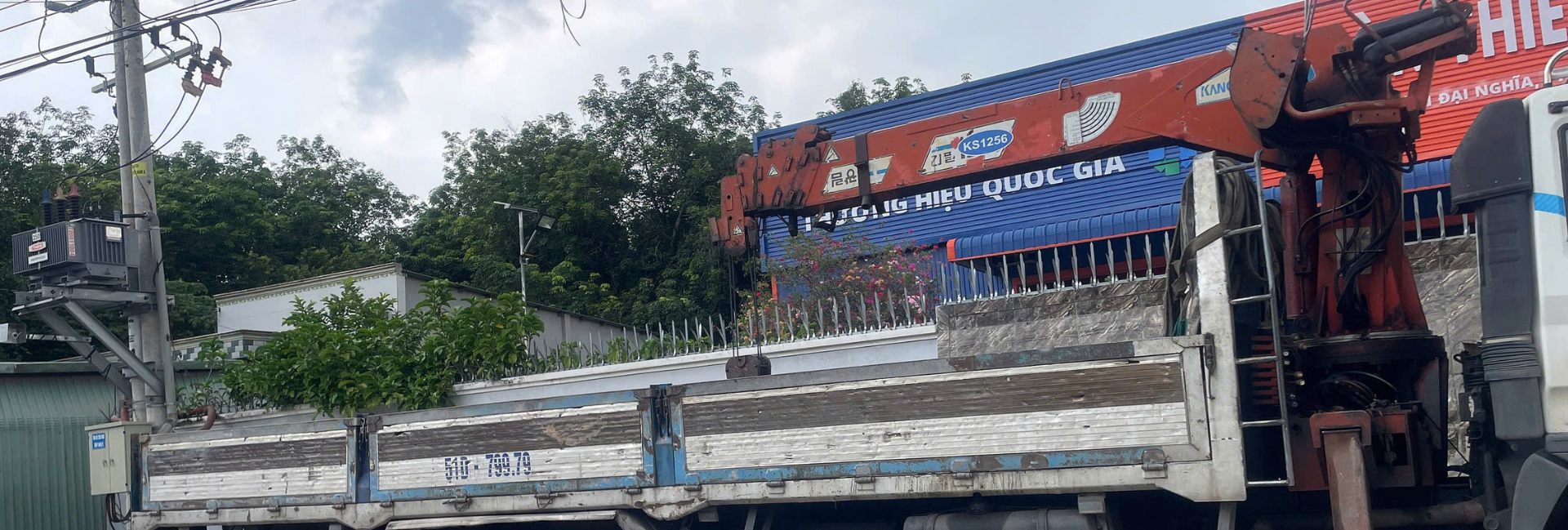 Xe nang xe cau