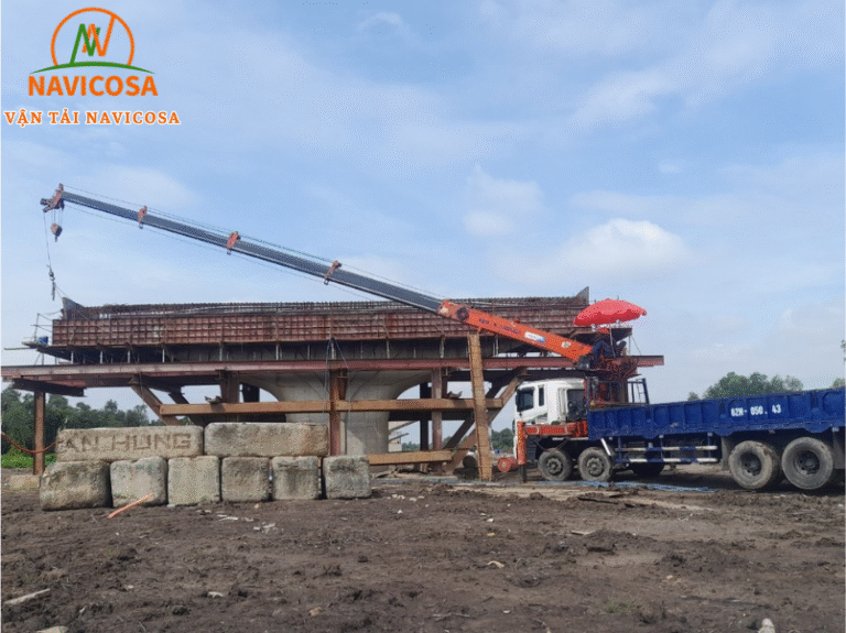 Cho thuê xe cẩu tại TpHCM | Xe Cẩu 3 – 120 tấn giá rẻ